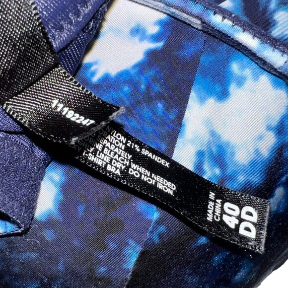 Torrid Tie Dye Blue 40DD Underwire Supportive Full Coverage T-Shirt Bra - Picture 5 of 5